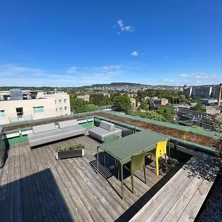 Penthouse W/view, Private Rooftop, Jacuzzi, Parking *