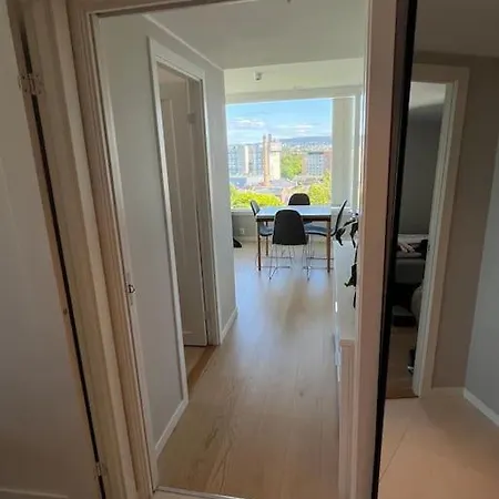 Penthouse W/view, Private Rooftop, Jacuzzi, Parking *